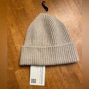 NEW Tesma Cashmere Ribbed Knit Beanie